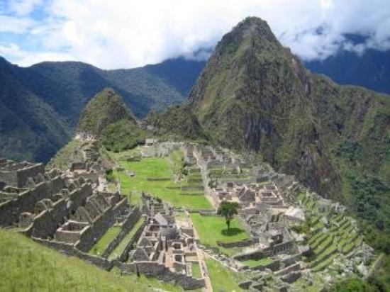 MPmachu-pichu-peru view from sungate